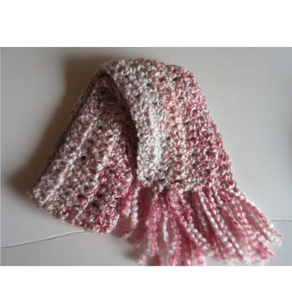 Girls Scarf Hat Set Very Soft Yarn Size 1-3 Years - Picture 3 of 4